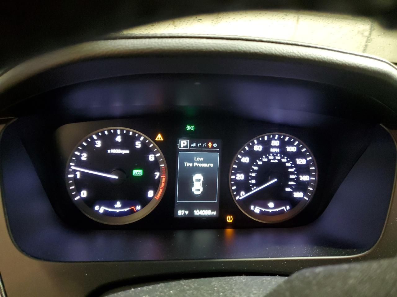 2015 Hyundai Sonata - Image 9
