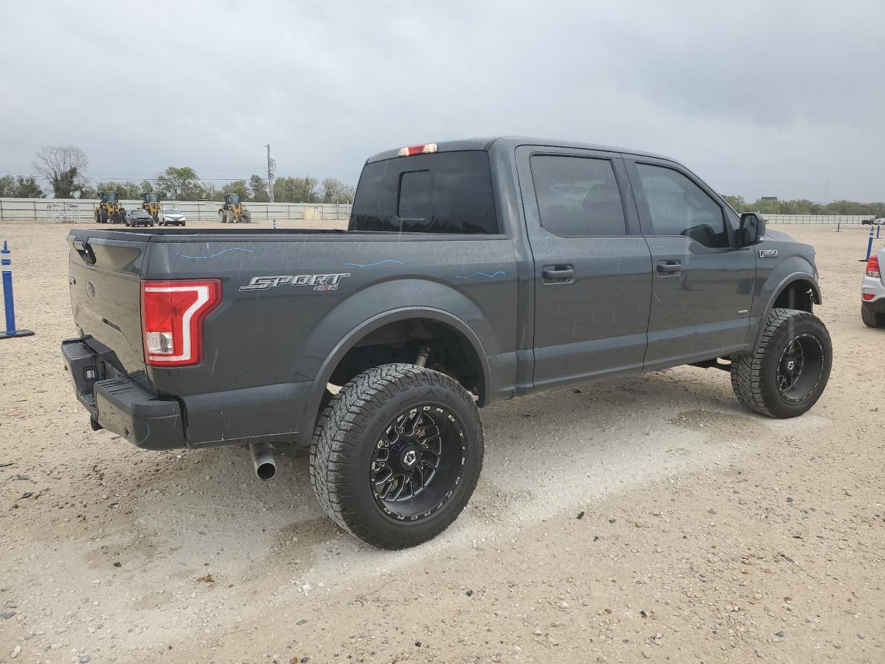 2017 Ford F-150 - Image 3