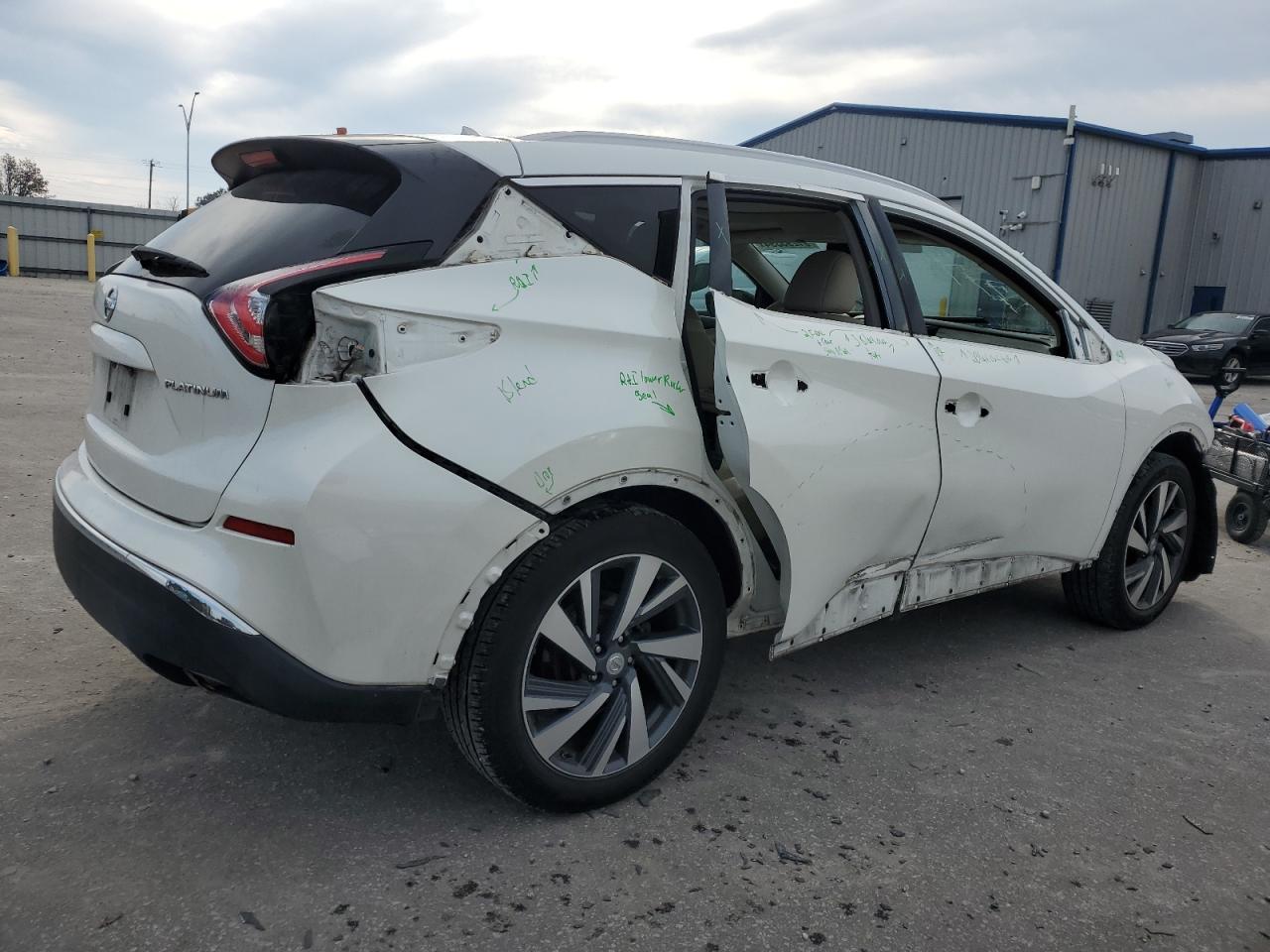 2015 Nissan Murano - Image 3