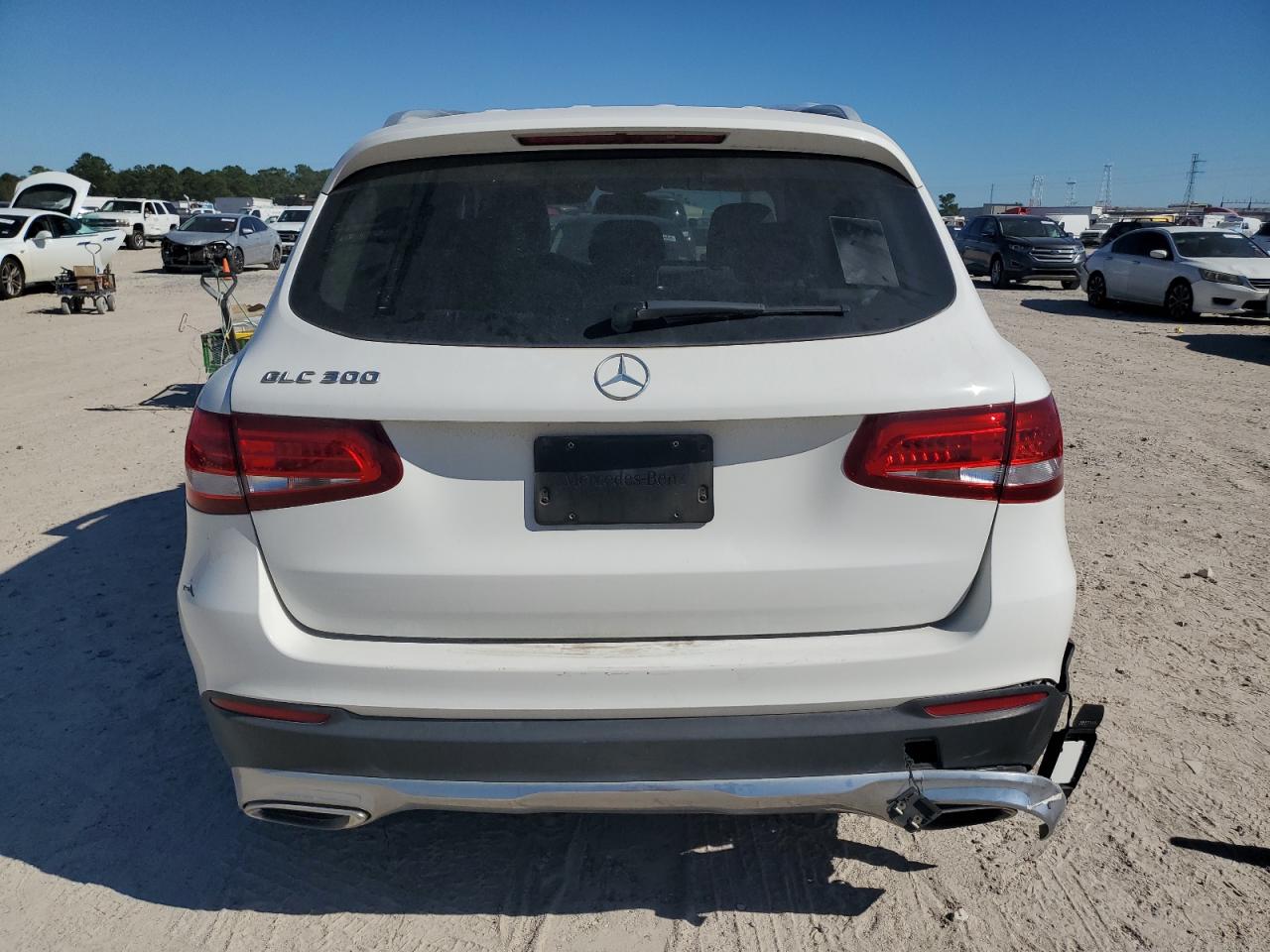 2017 Mercedes-Benz Glc 300 VIN: WDC0G4JB6HF137840 Lot: 80883484