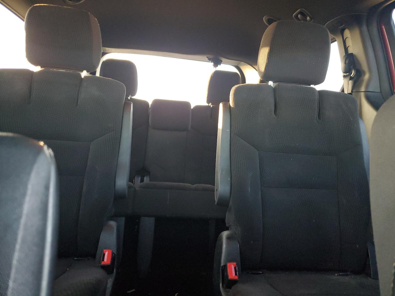 2018 Dodge Caravan - Image 10