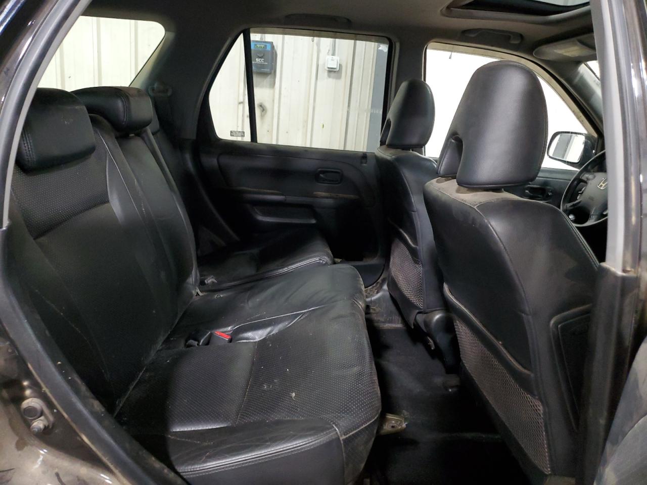 2006 Honda CR-V - Image 11
