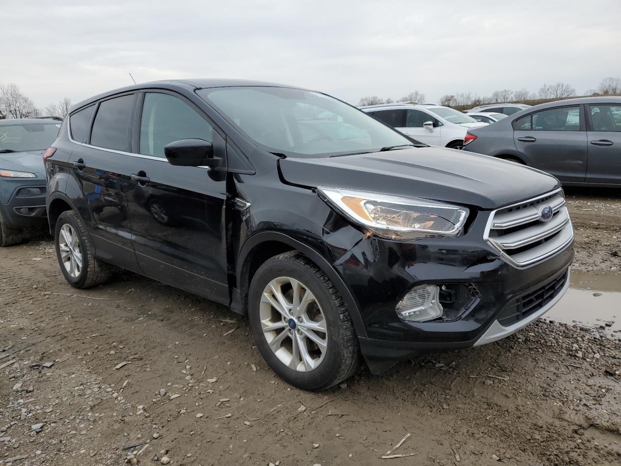 VIN 1FMCU9GD7KUB25485 2019 FORD ESCAPE no.4