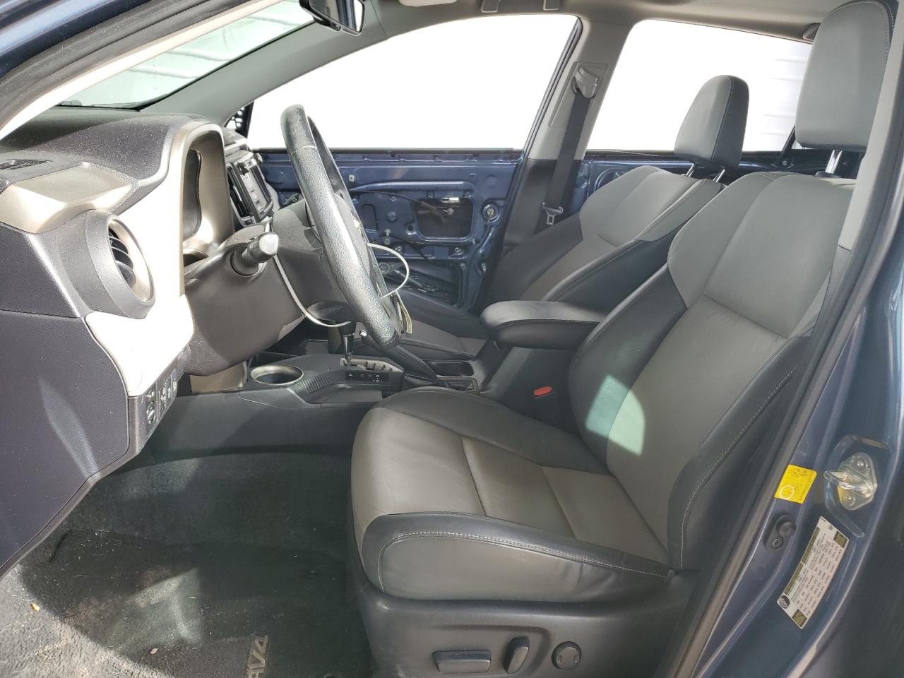 2014 Toyota RAV 4 - Image 7