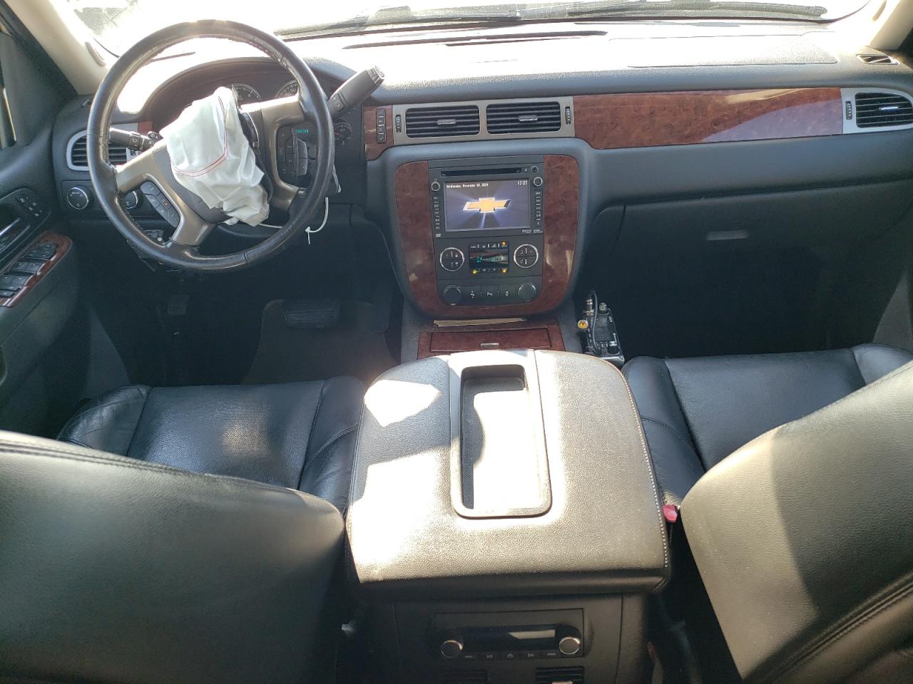 2012 Chevrolet Avalanche - Image 8