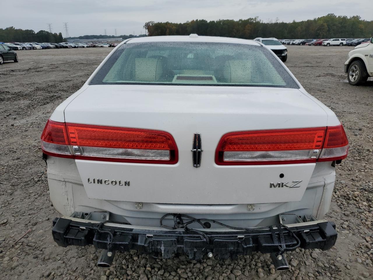 2011 Lincoln MKZ - Image 6