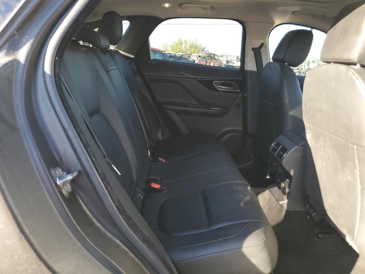 2018 Jaguar F-Pace - Image 11
