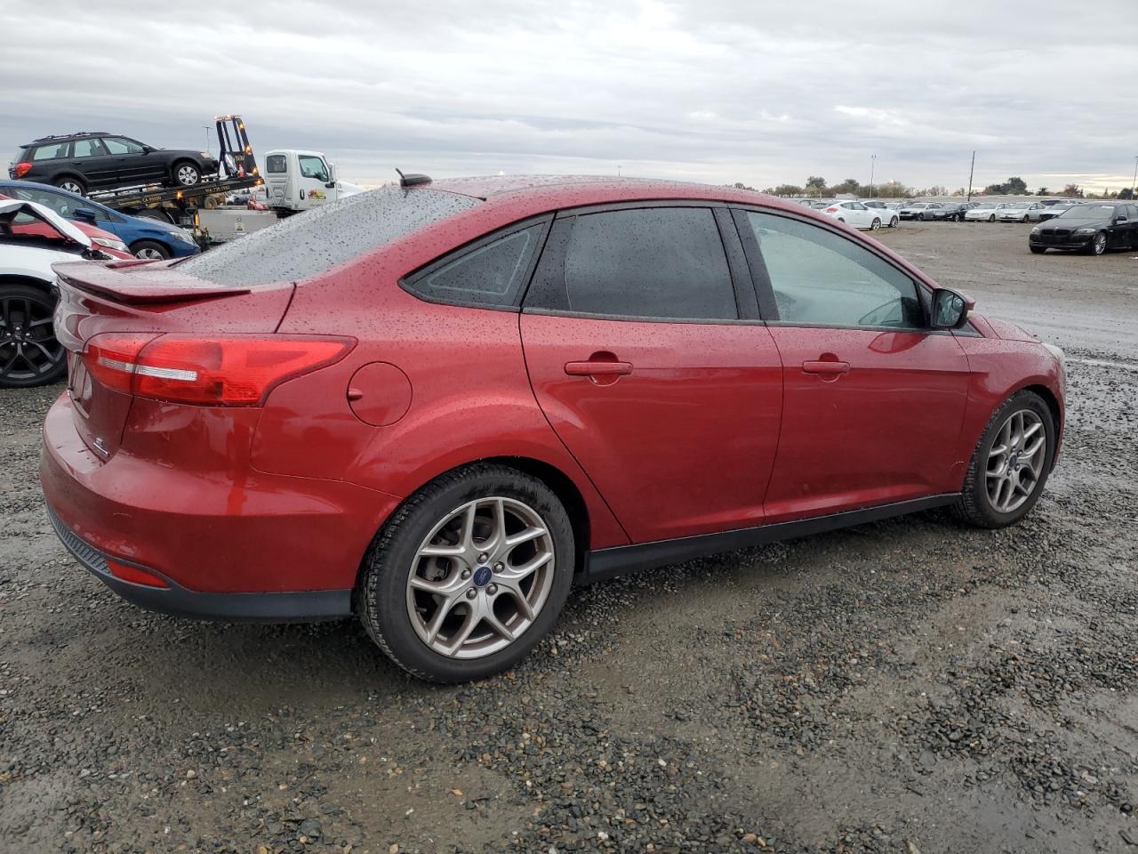 VIN 1FADP3F28FL292811 2015 FORD FOCUS no.3