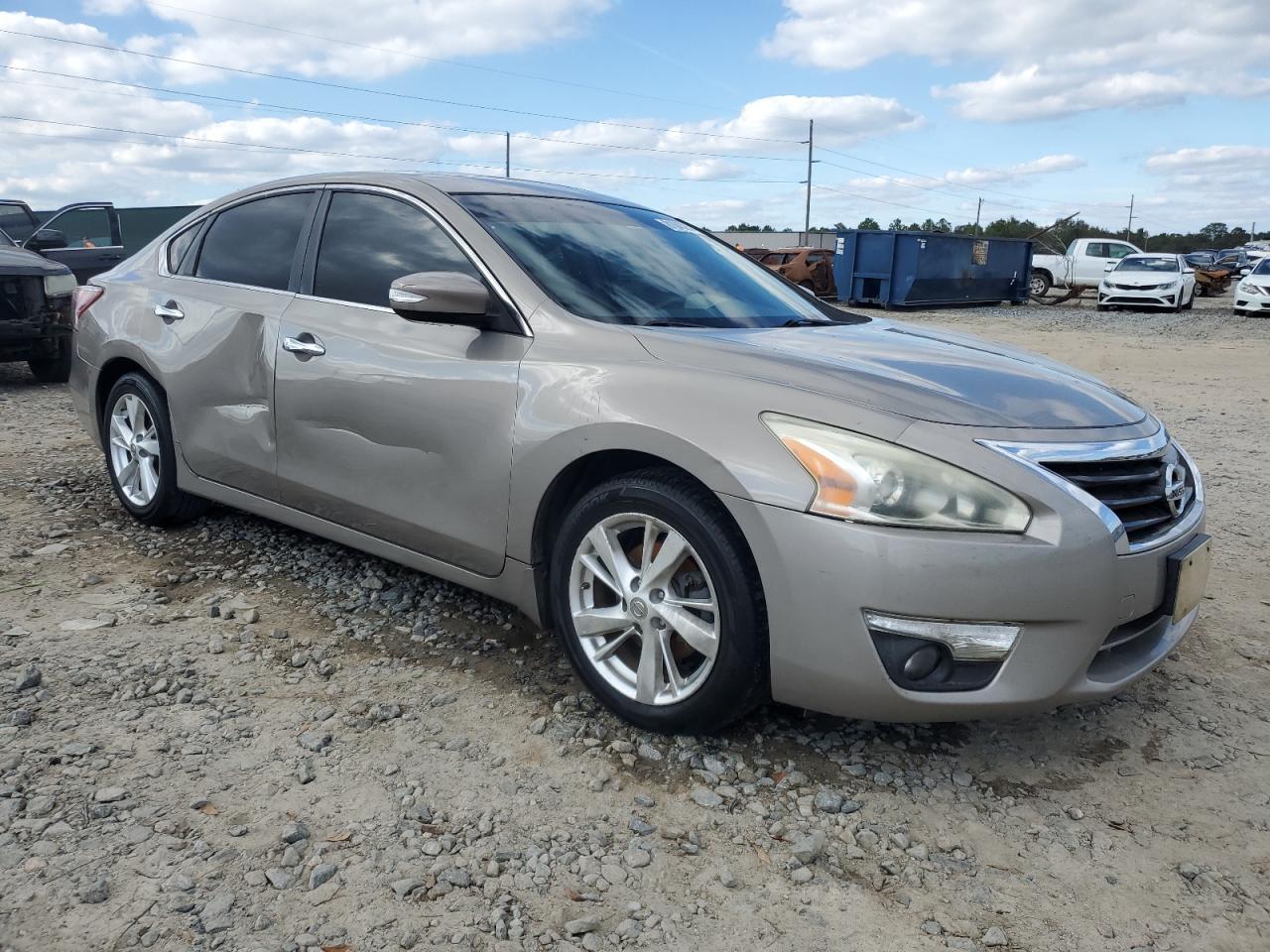 2013 Nissan Altima - Image 4