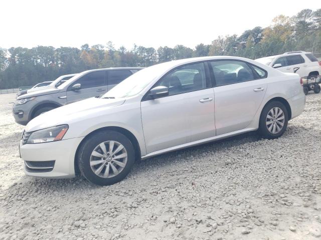 Sedans VOLKSWAGEN PASSAT 2013 Srebrny