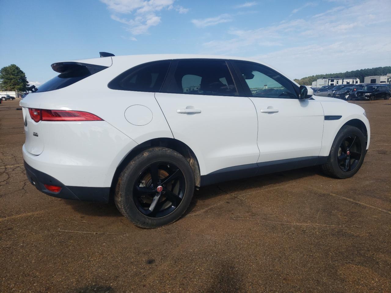 2020 Jaguar F-Pace - Image 3