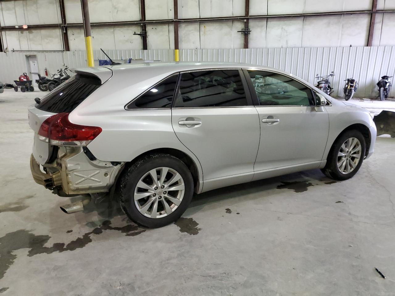 2014 Toyota Venza - Image 3