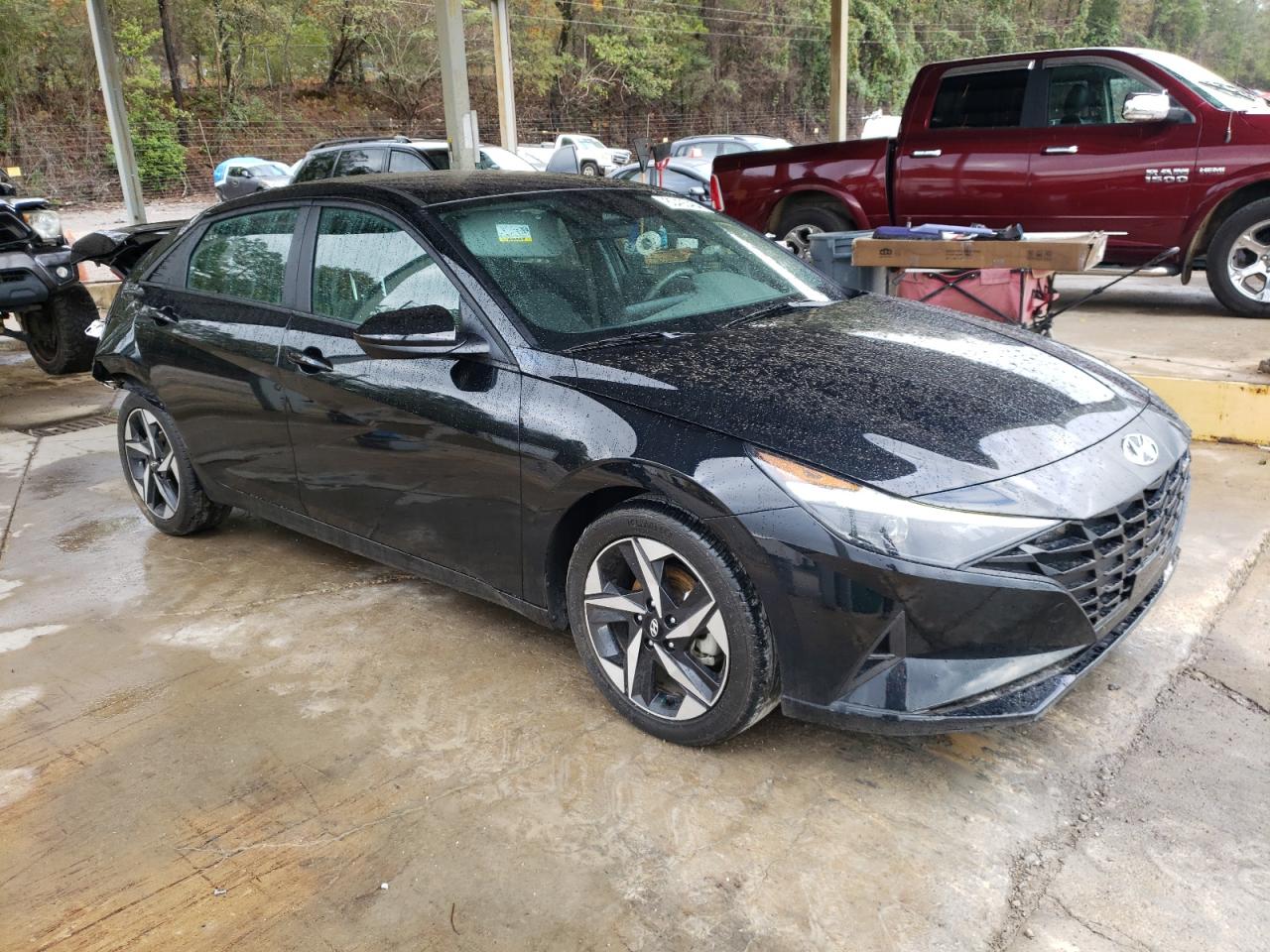 2023 Hyundai Elantra - Image 4