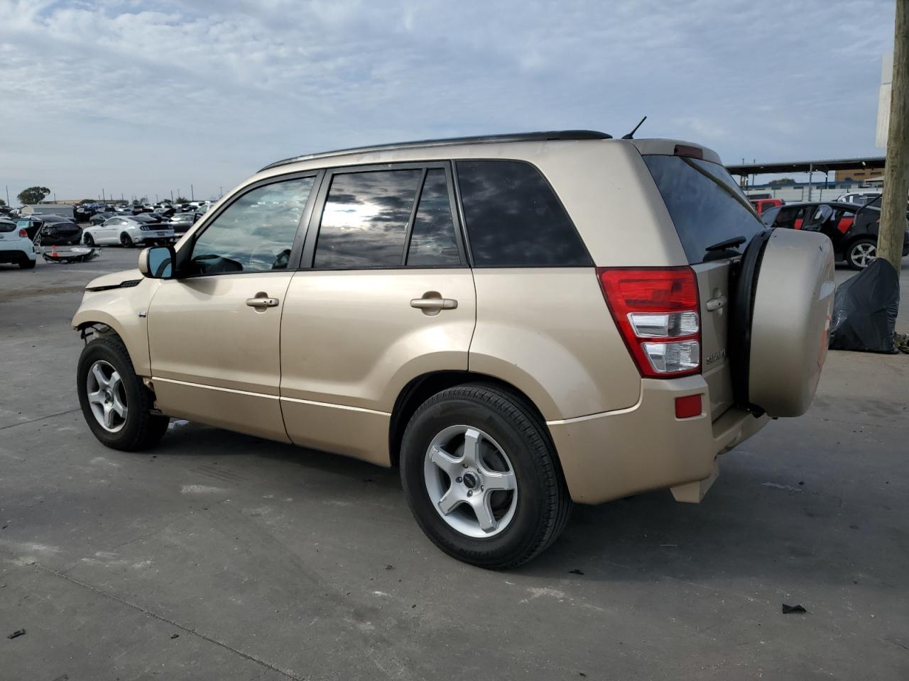 2006 Suzuki Grand Vitara - Image 2
