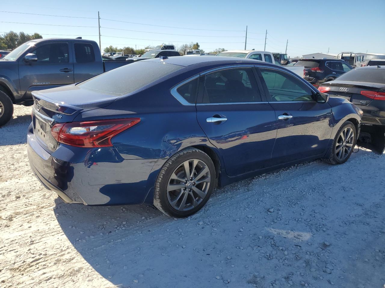 2018 Nissan Altima - Image 3