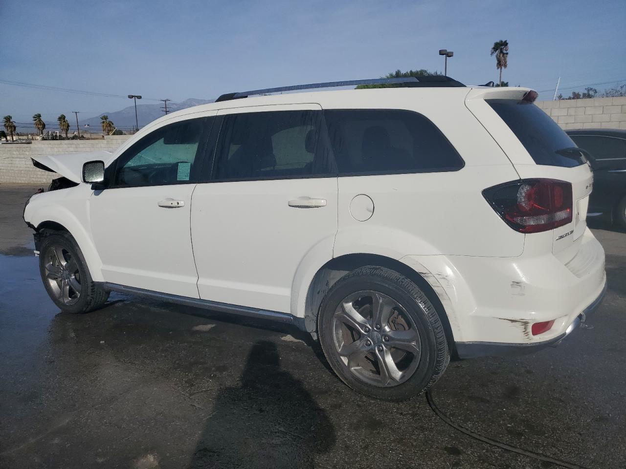 2017 Dodge Journey - Image 2