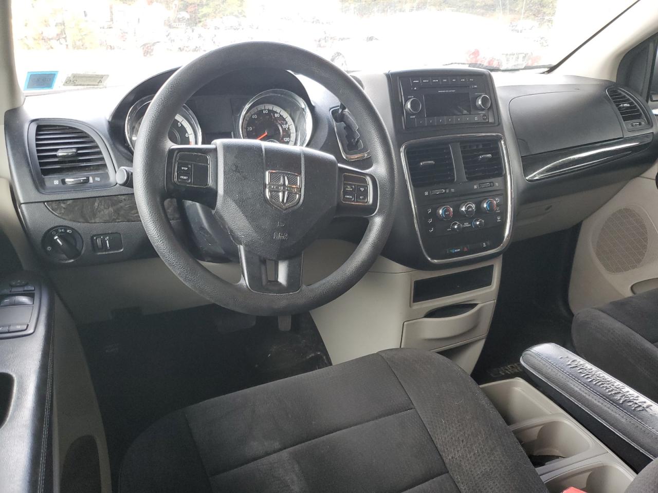 2013 Dodge Caravan - Image 8