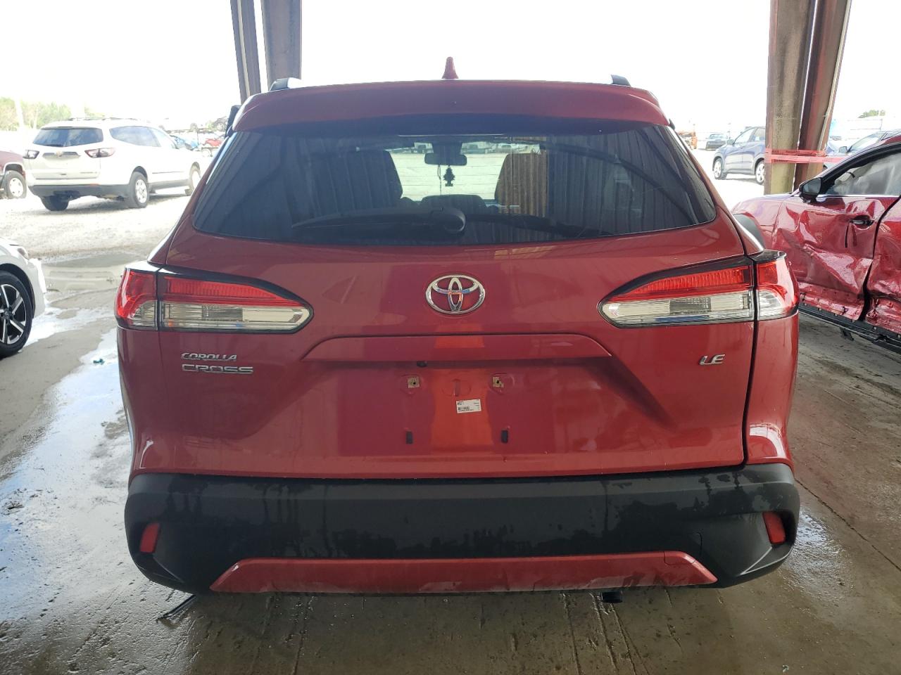 2022 Toyota Corolla Cross Le VIN: 7MUBAAAG2NV018890 Lot: 81458964