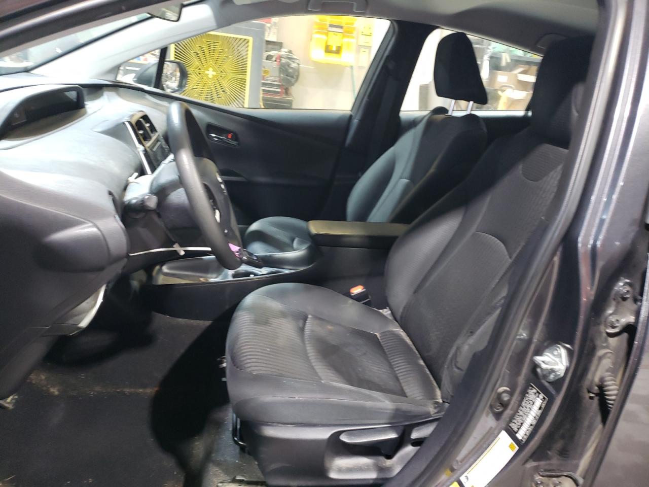 2016 Toyota Prius - Image 7