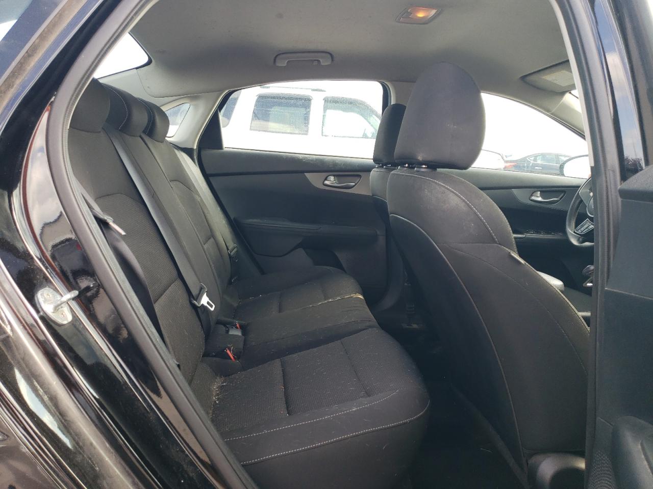 2021 Kia Forte - Image 10
