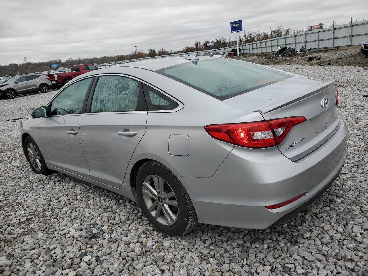 2017 Hyundai Sonata - Image 2