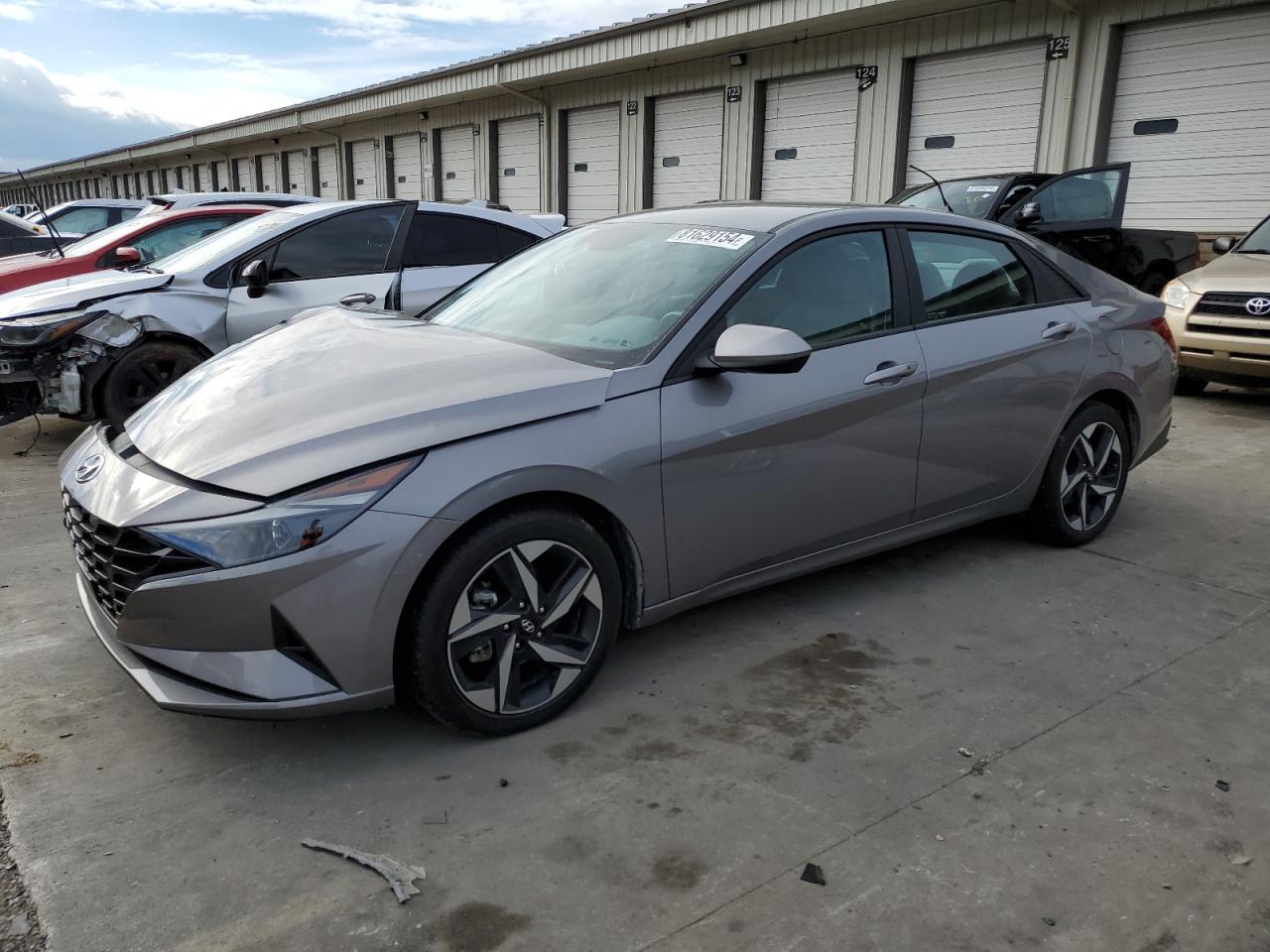 2023 Hyundai Elantra - Image 1