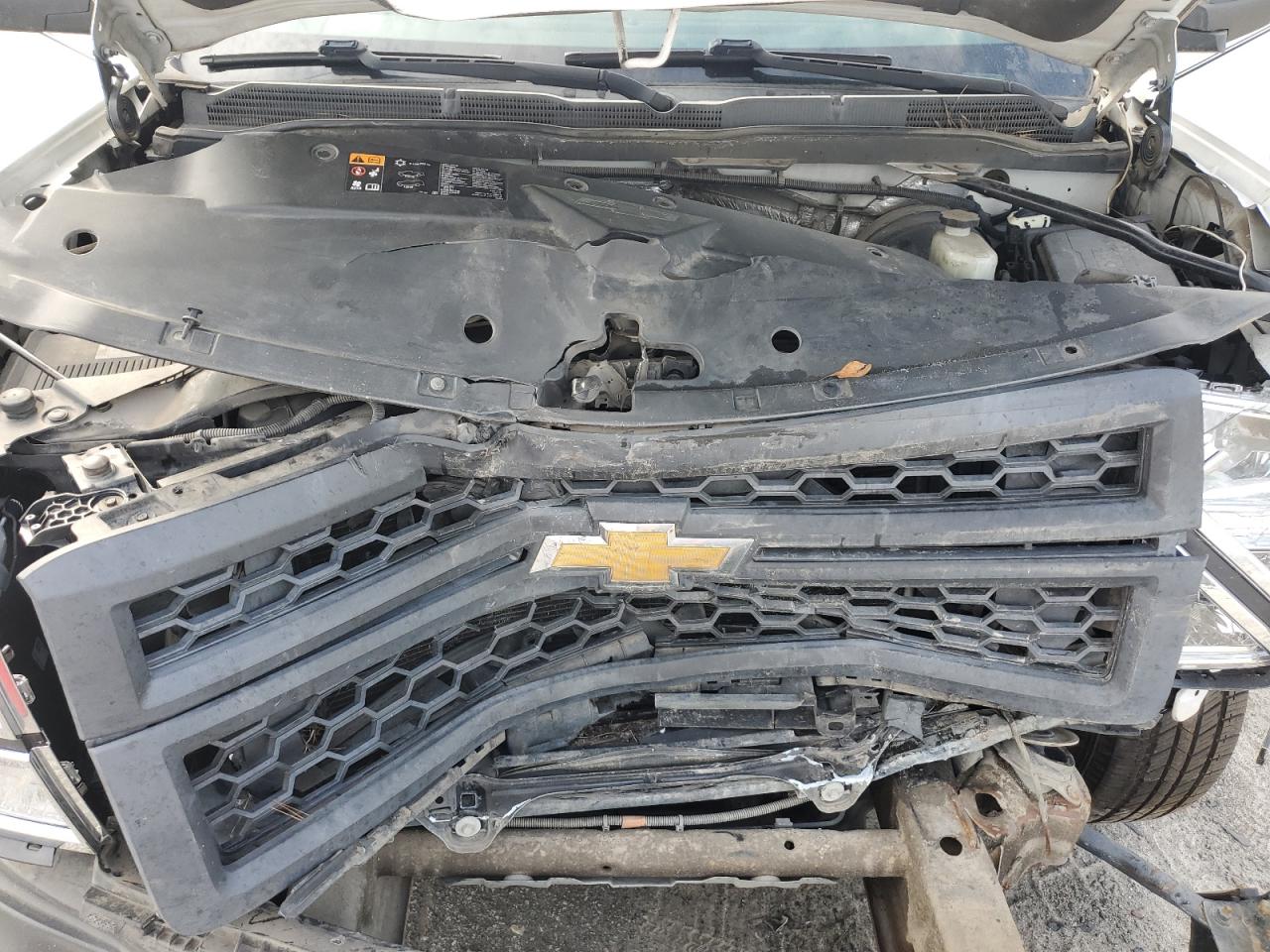 2014 Chevrolet Silverado - Image 11