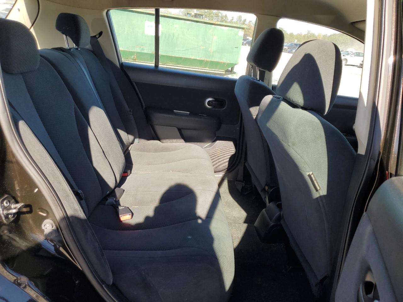 2010 Nissan Versa - Image 10