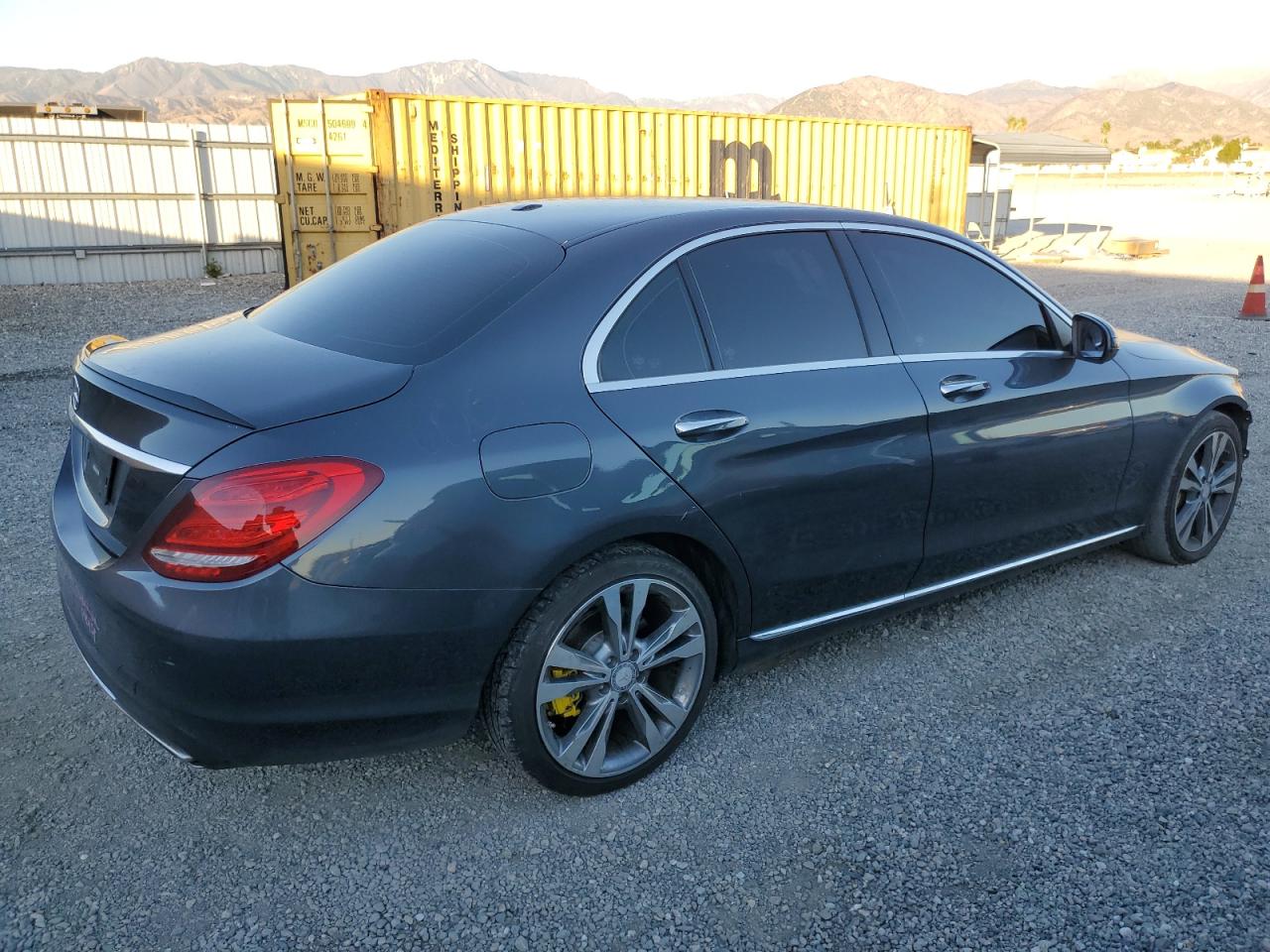 VIN 55SWF4JB1GU165257 2016 MERCEDES-BENZ C-CLASS no.3