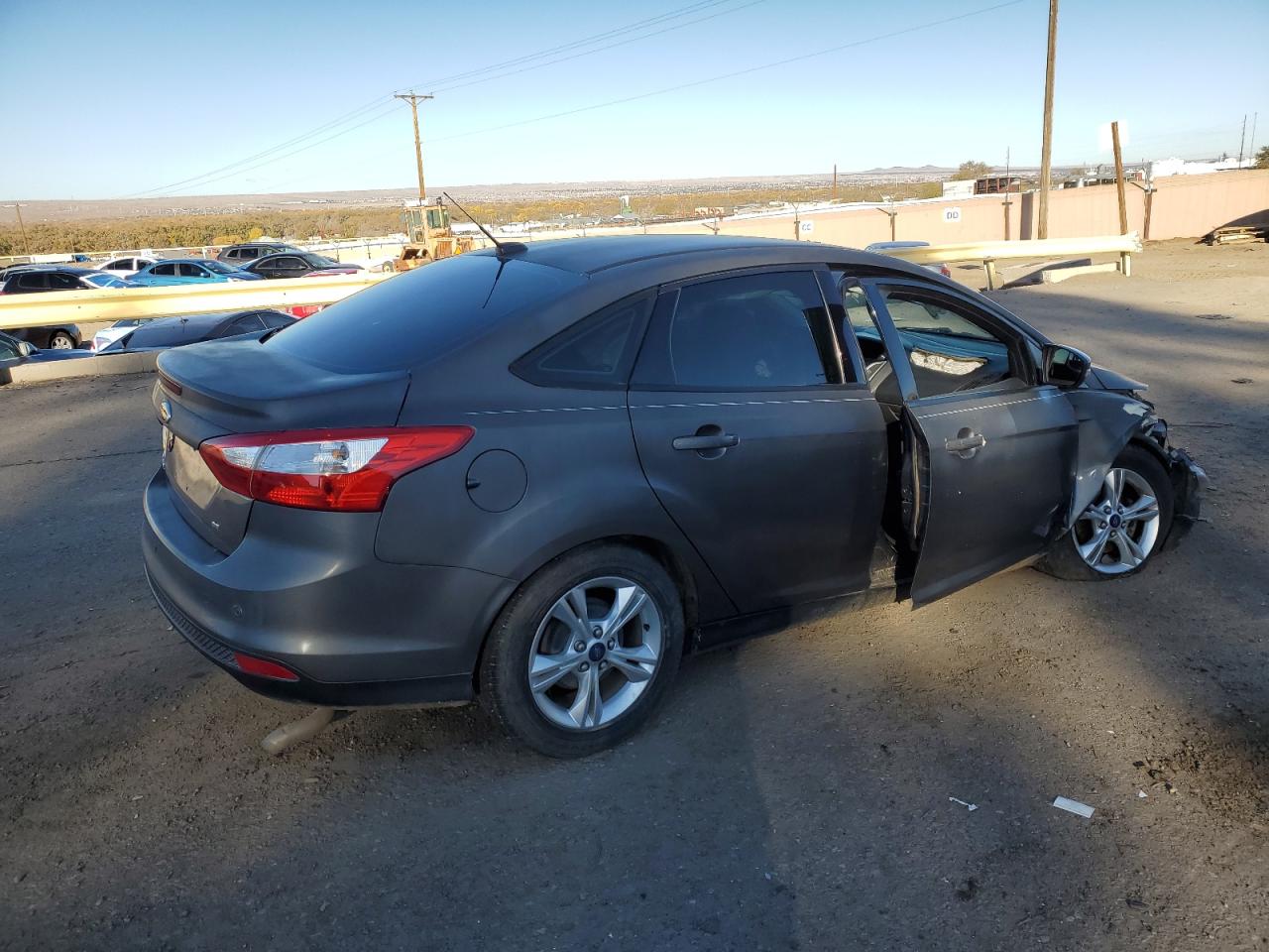 VIN 1FADP3F24EL169635 2014 FORD FOCUS no.3