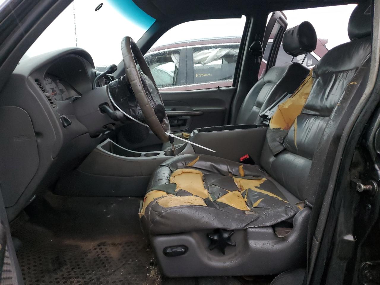 2001 Ford Explorer - Image 7