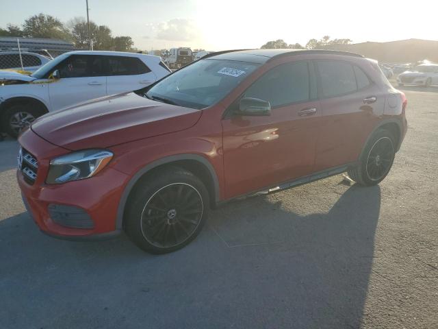  MERCEDES-BENZ GLA-CLASS 2018 Красный