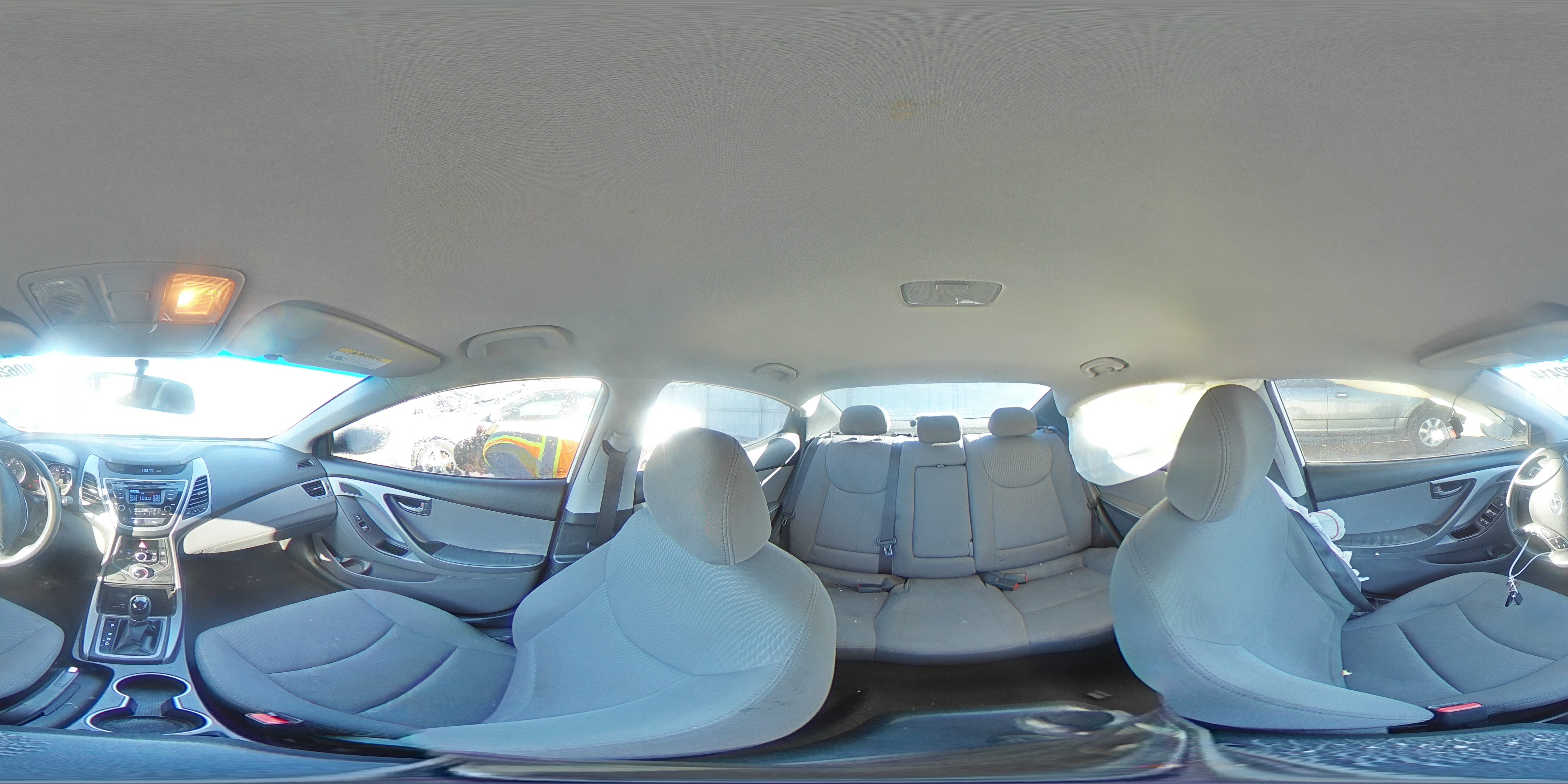 2014 Hyundai Elantra - Image 12