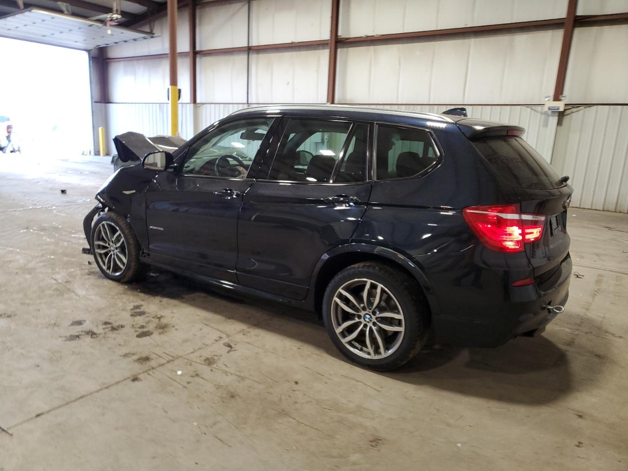 VIN 5UXWX9C59G0D83496 2016 BMW X3 no.2