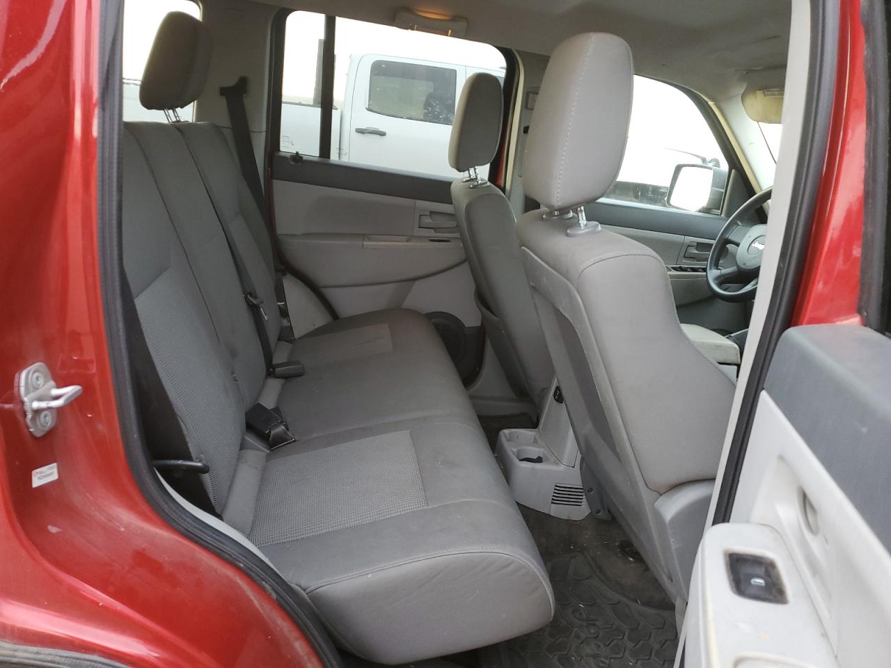 2008 Jeep Liberty (North America) - Image 11