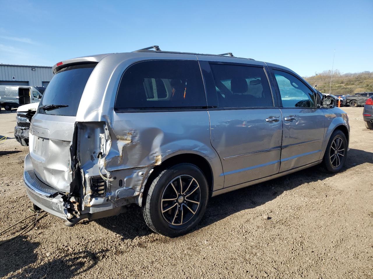 VIN 2C4RDGEG8HR546475 2017 DODGE CARAVAN no.3