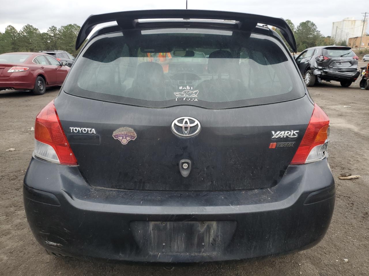 2009 Toyota Yaris VIN: JTDJT903795252502 Lot: 82614374