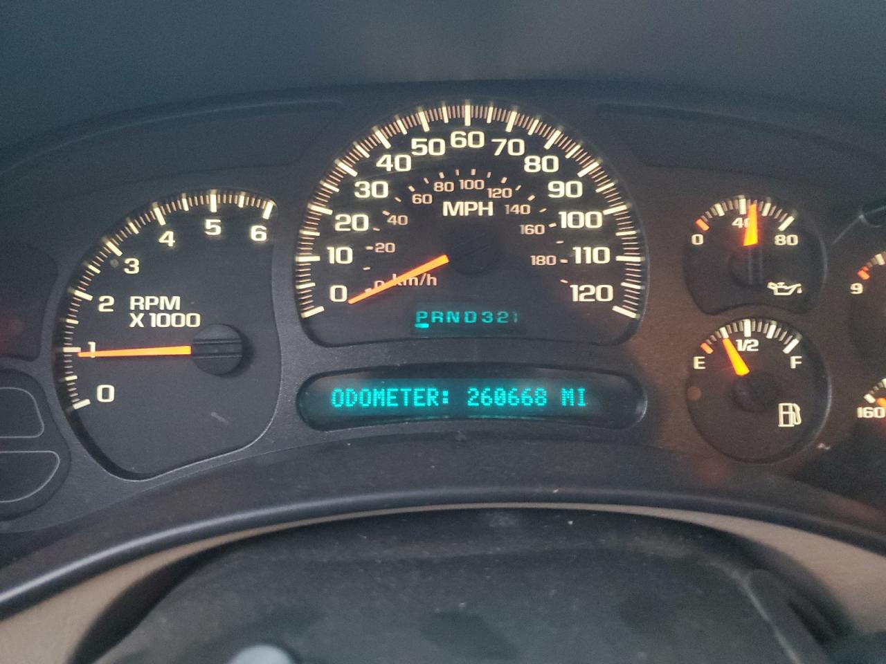 2005 GMC Sierra - Image 9