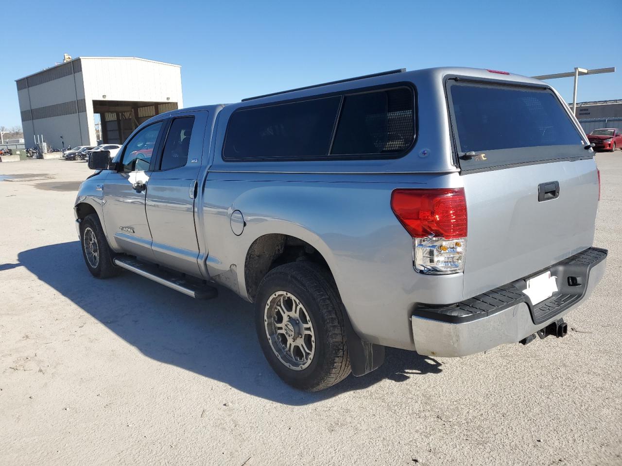 2011 Toyota Tundra - Image 2