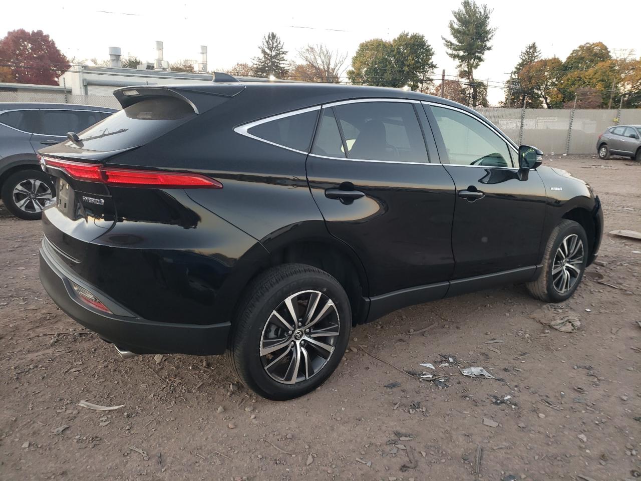 2021 Toyota Venza - Image 3