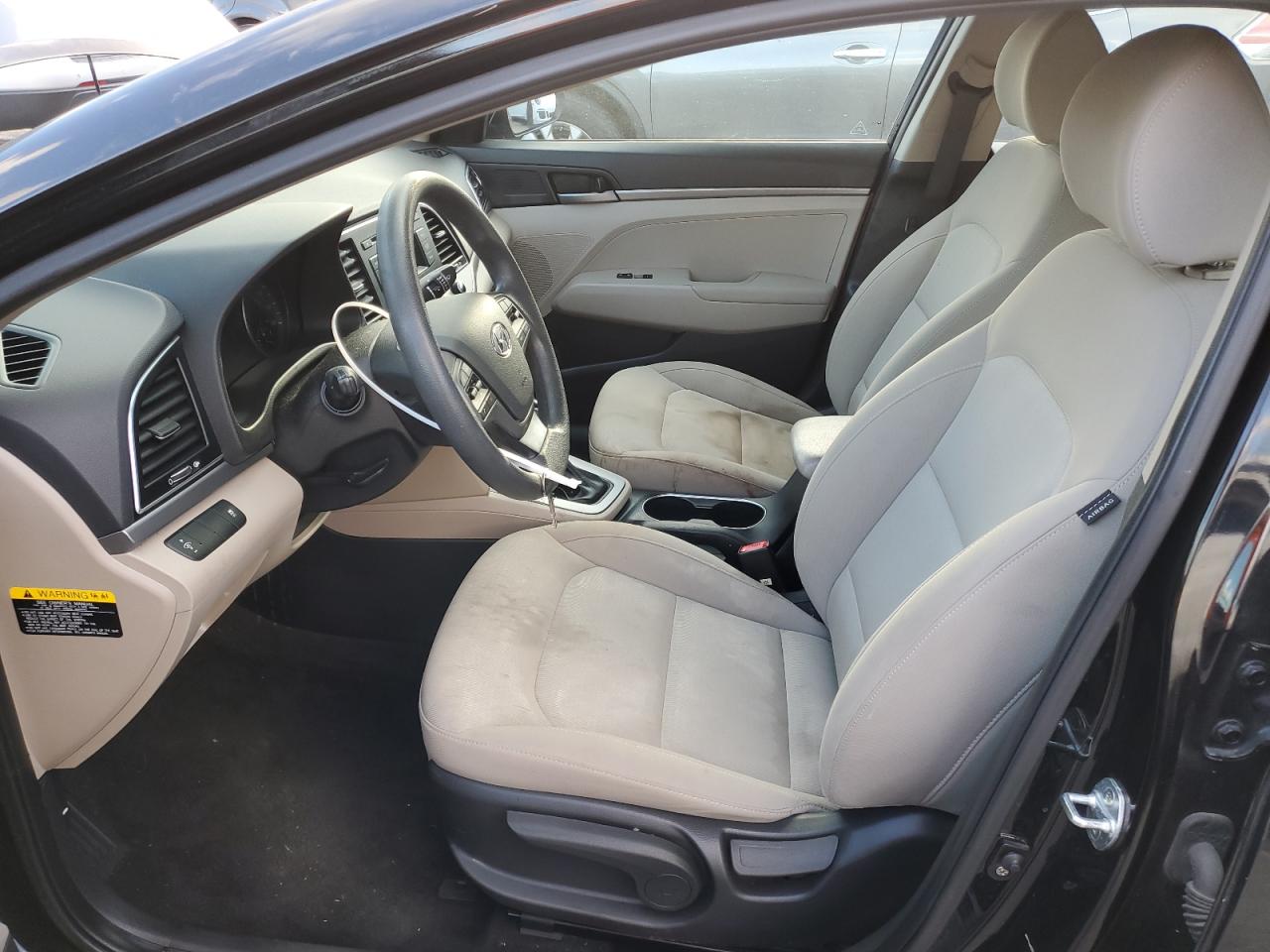 2018 Hyundai Elantra - Image 7