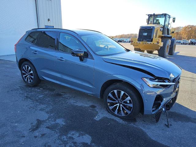  VOLVO XC60 PLUS 2024 Серый