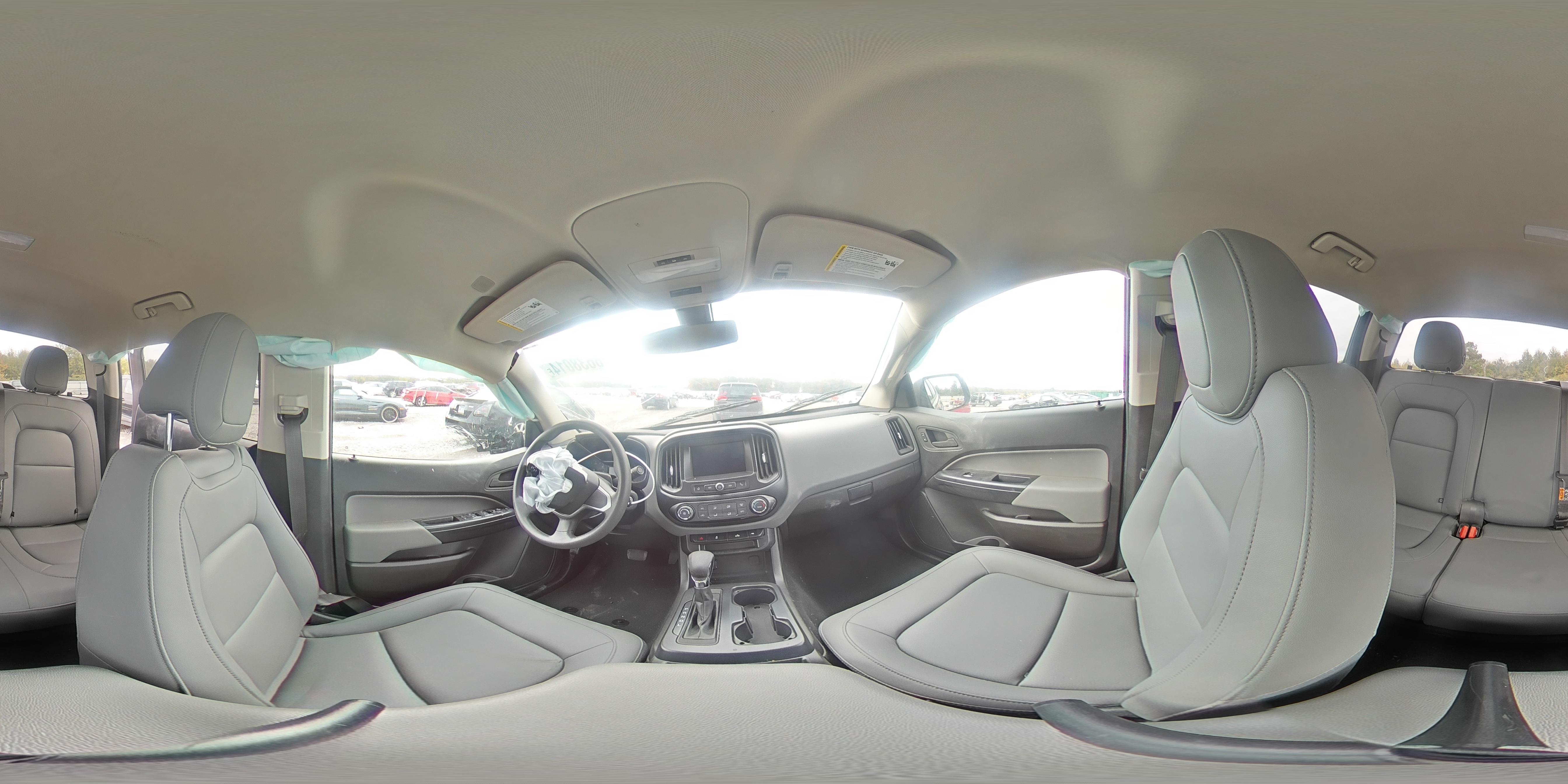 2022 Chevrolet Colorado - Image 13