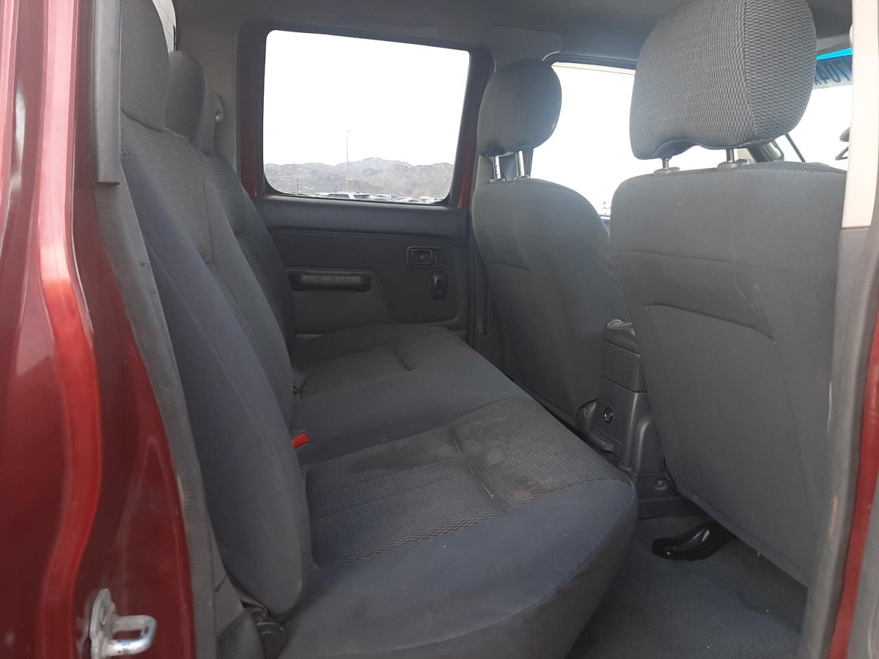 2004 Nissan Navara (Frontier) - Image 10