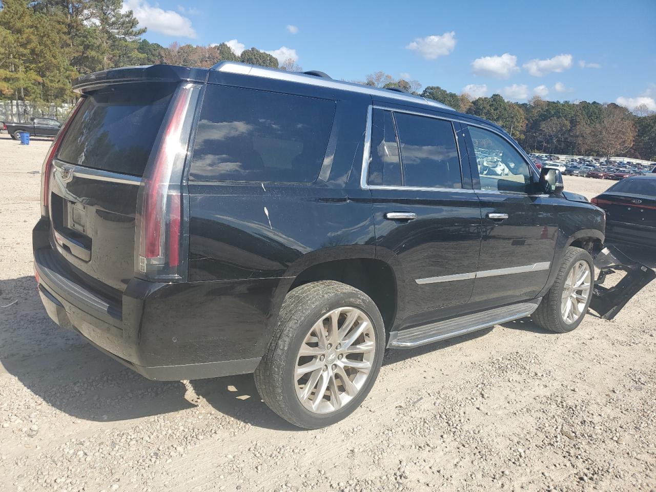 2019 Cadillac Escalade - Image 3