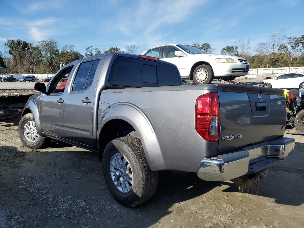 2019 Nissan Navara (Frontier) - Image 2