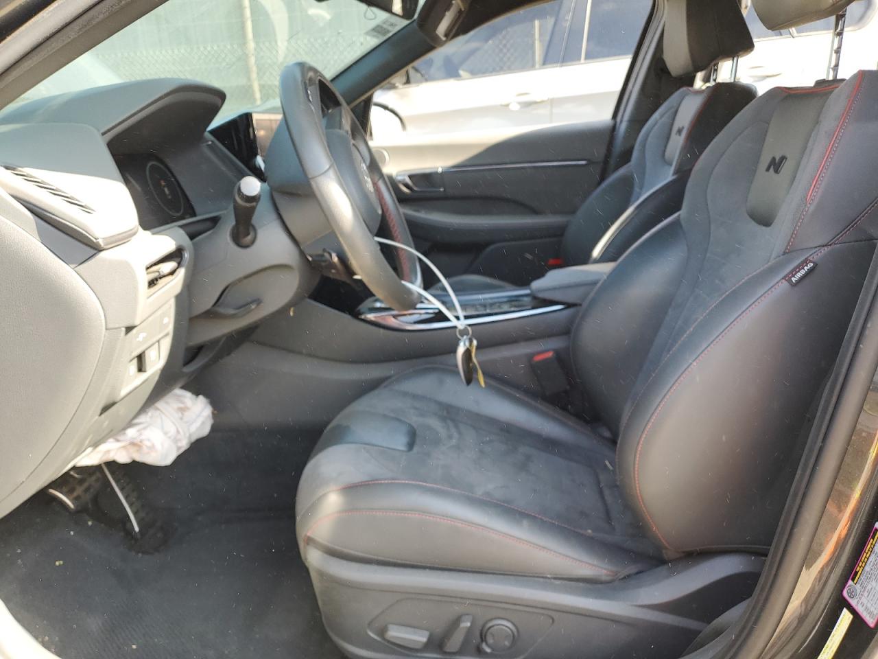 2022 Hyundai Sonata - Image 7