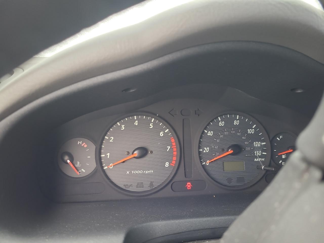 2002 Hyundai Santa Fe - Image 9