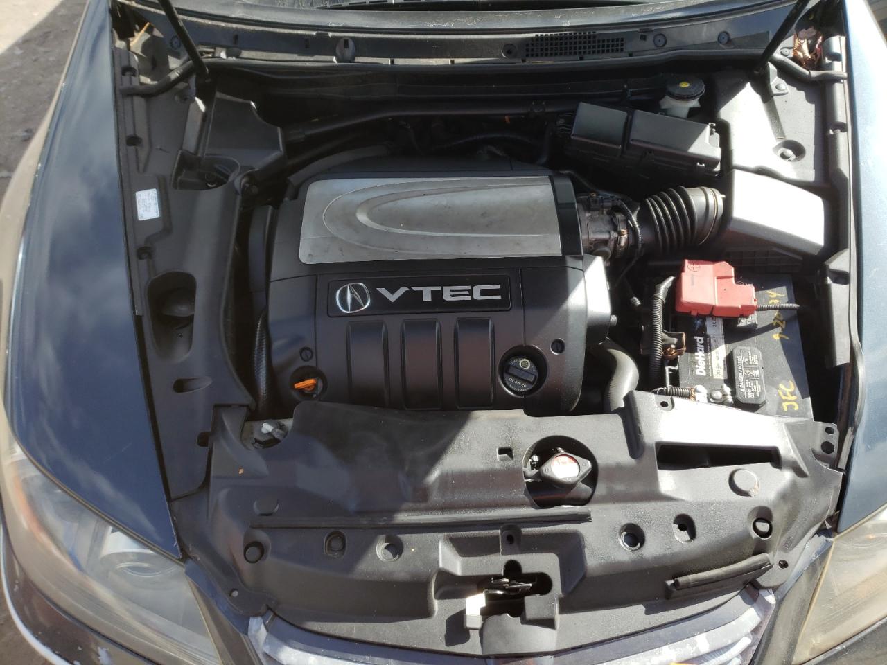 2005 Acura RL - Image 11