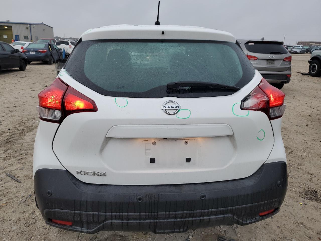 2020 Nissan Kicks - Image 6